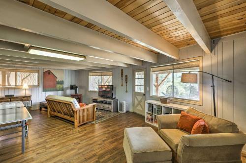 Cozy Pine Mountain Lake Escape 25 Mi To Yosemite!