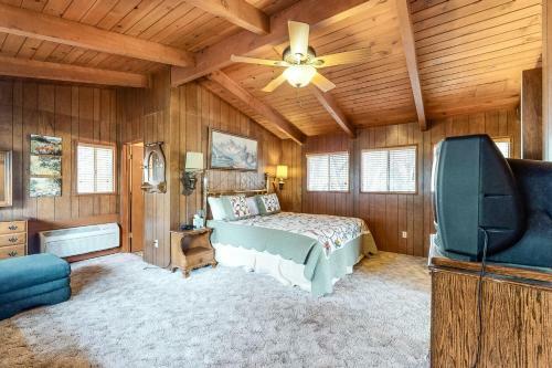 Allen Edgewater Retreat