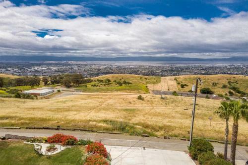 Apartamento Floral Studio With Bay Area Views About 2 Mi To Dtwn!