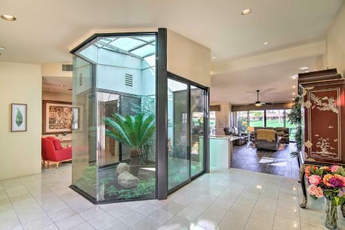 Indian Wells Retreat On Golf Course With Views!