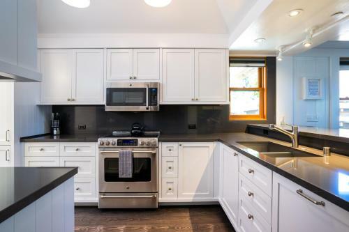 Cedar Crest - Eagle Cottage 8