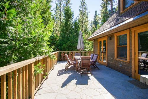 Cedar Crest - Eagle Cottage 8