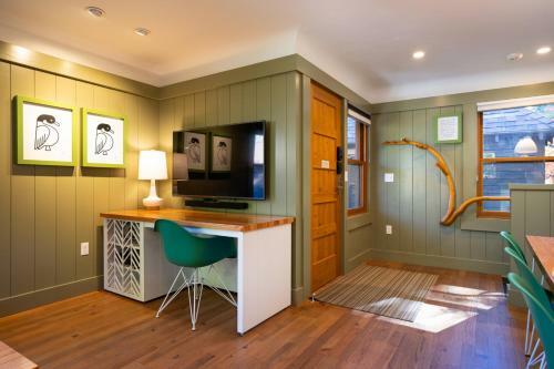 Cedar Crest - Mallard Cottage 5