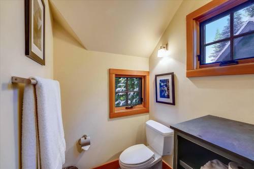 The Emerald Cabin