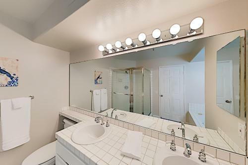 Apartamento Ocean-view Condo - Direct Beach Access Condo