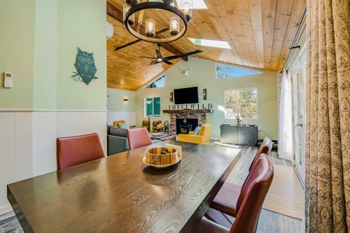 On The Rocks Cabin