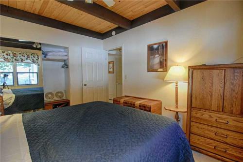Vidor Village II (Condo)