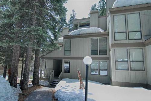 Vidor Village II (Condo)