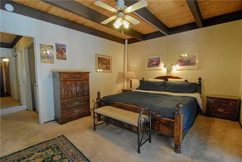 Vidor Village II (Condo)