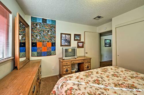 Kernville Home In Great Location With Views And Patio!