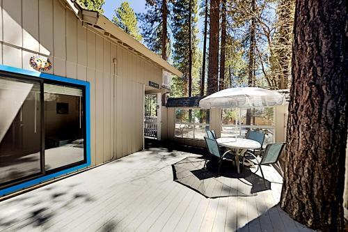 Exceptional Vacation Home In Kings Beach Cabin