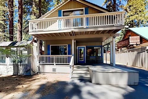 Exceptional Vacation Home In Kings Beach Cabin