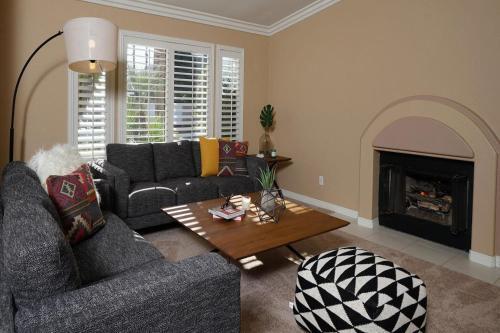 Azalea By Avantstay Lic-108,473
