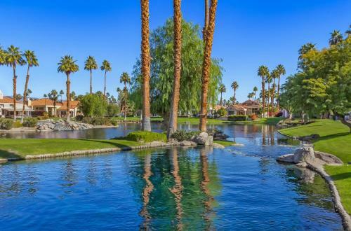 Desert Sanctuary 5 Star Private Pool-spa-bbq More