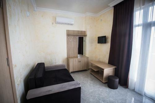 Beach House Hotel