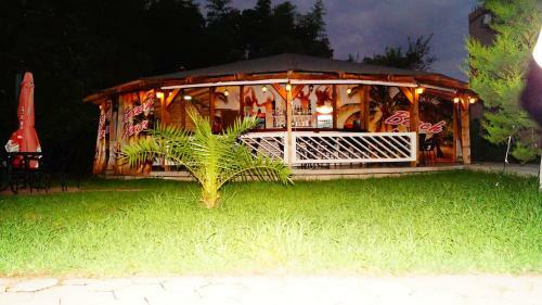 Beach House Hotel