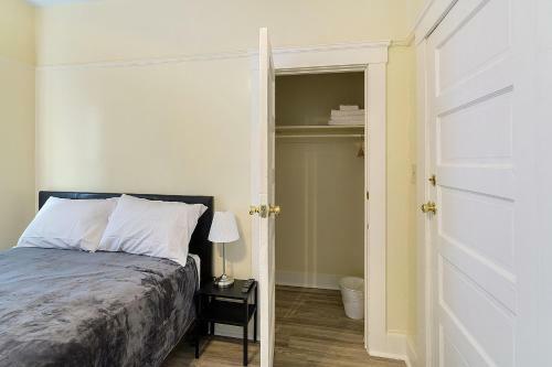 Albergue Pads On Pasadena Ave