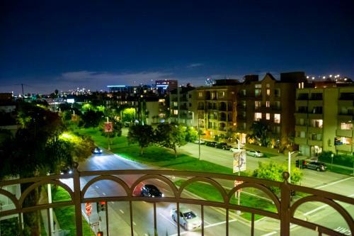 Apartamento Luxury Beverly Hills Condos