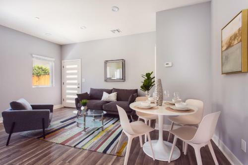 Apartamento Lux Townhome Suites Hwood