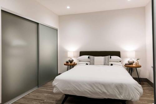 Charming 1 Bdrm In Dtla!