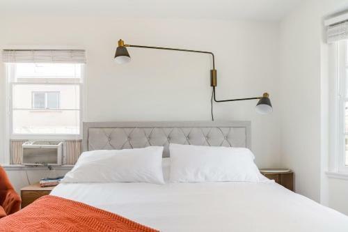 Apartamento Plum Guide - California Modern