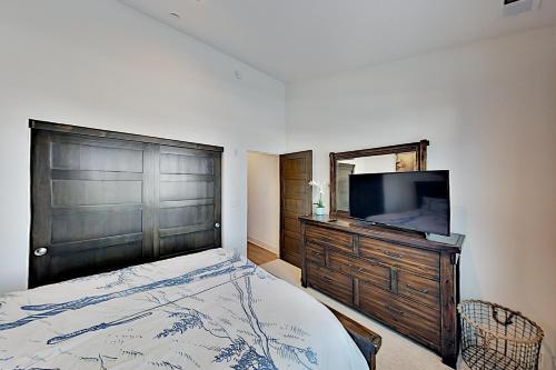 Apartamento Mountain-view Escape - Mins To Lifts, Golf, Dining Condo