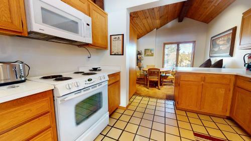 Apartamento Snowcreek III #448 Condo
