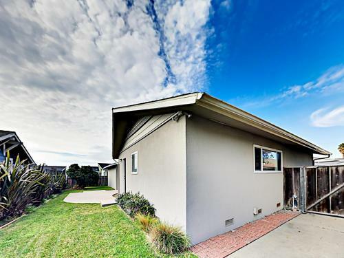 Charming Morro Bay Bungalow Home