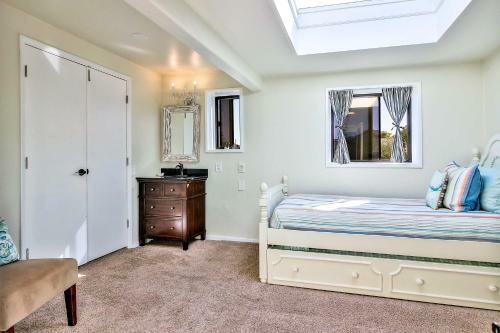 Stunning Monterey Home With Views Right On The Bay!