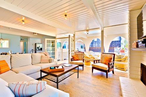 Nb-126b - Modern Newport Beach Condo
