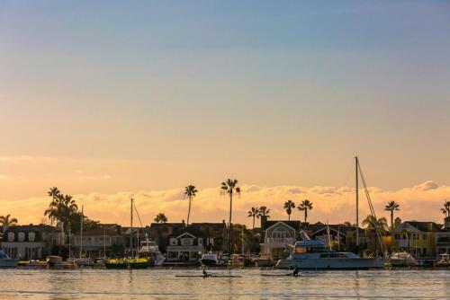 Nb-3126a - Balboa Island Home