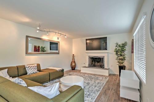 Immaculate Oceanside House With Gazebo - Near Beach!