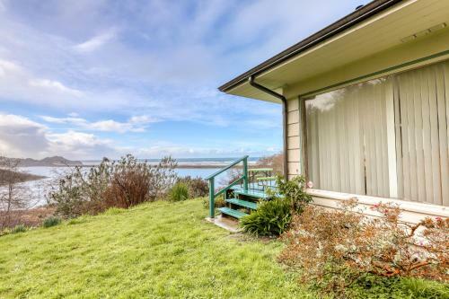 Freshwater Lagoon Retreat