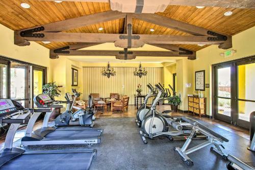 Magnificent Palm Desert Retreat With Mountain Views!