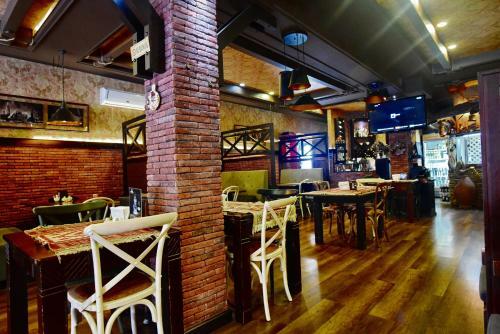 Antika Hotel