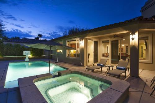 El Paseo Tuscan Villa