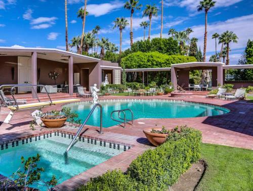 Downtown Tennis Estate