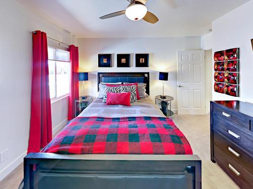 N Nogales Home Home