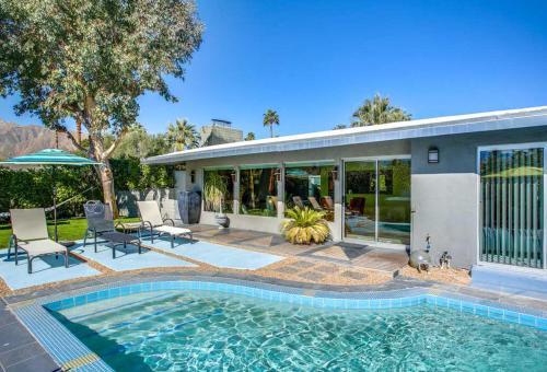Meet Me In Palm Springs!