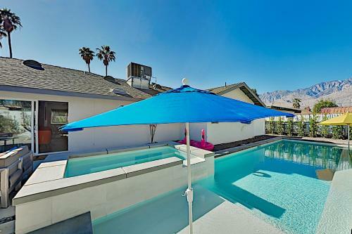 All-new Mountain-view Home - Private Pool & Spa Home