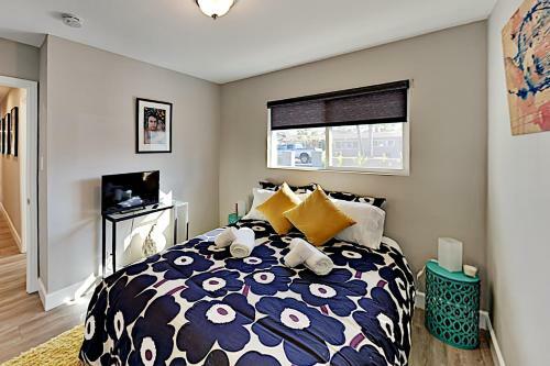 All-new Mountain-view Home - Private Pool & Spa Home