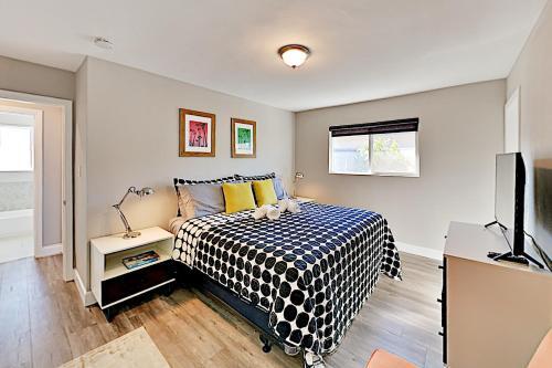 All-new Mountain-view Home - Private Pool & Spa Home