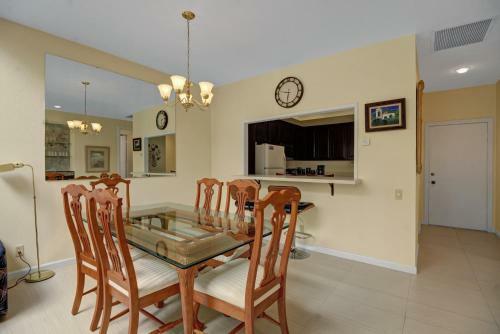Haven At Palm Regency By Oranj Palm