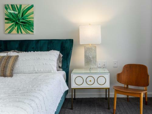 Palm Springs Confidential At Chino Canyon