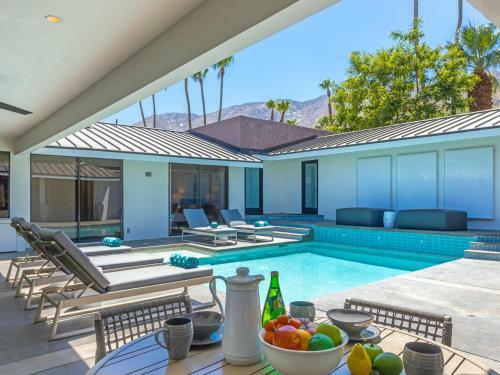 Palm Springs Confidential At Chino Canyon