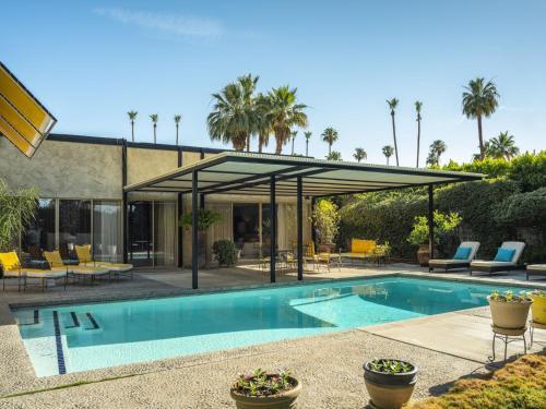 Arthur Elrod's Escape Home