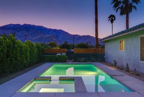 2 Pools So Cool