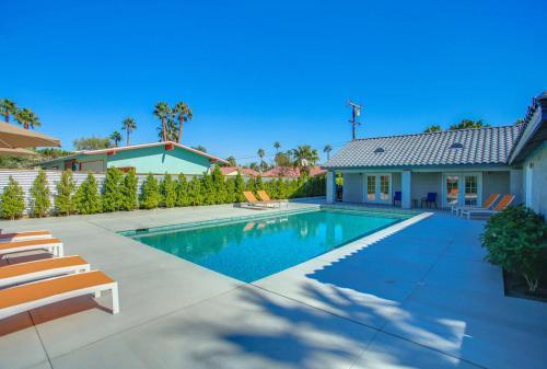 2 Pools So Cool