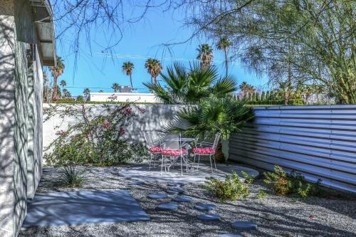 Modern Alexander Pool Home