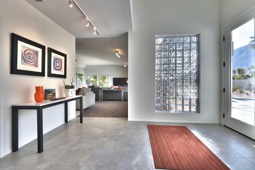 Casa Moderna By Oranj Palm